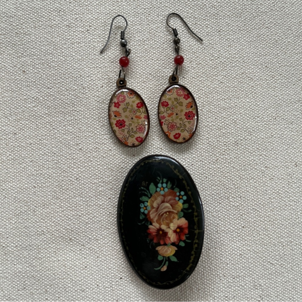 Floral Brooch & Earring Bundle